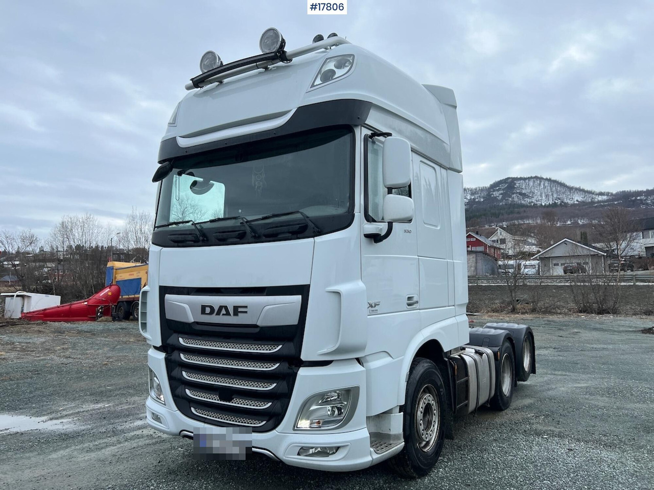 DAF XF 530 - شاحنة جرار: صور 1 DAF XF 530 - شاحنة جرار: صور 1
