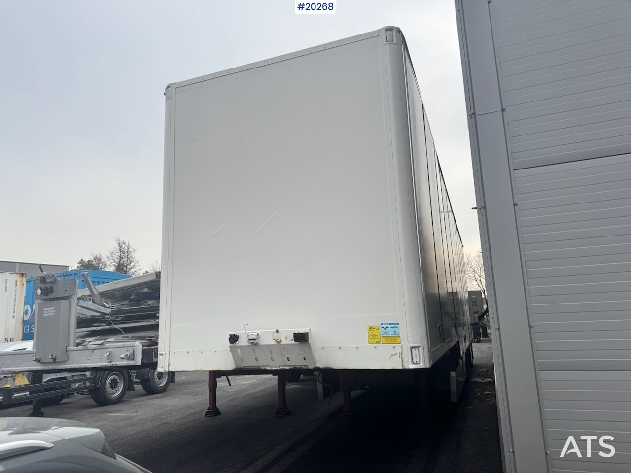 Ekeri Jumbo semi - بصندوق مغلق نصف مقطورة: صور 1 Ekeri Jumbo semi - بصندوق مغلق نصف مقطورة: صور 1