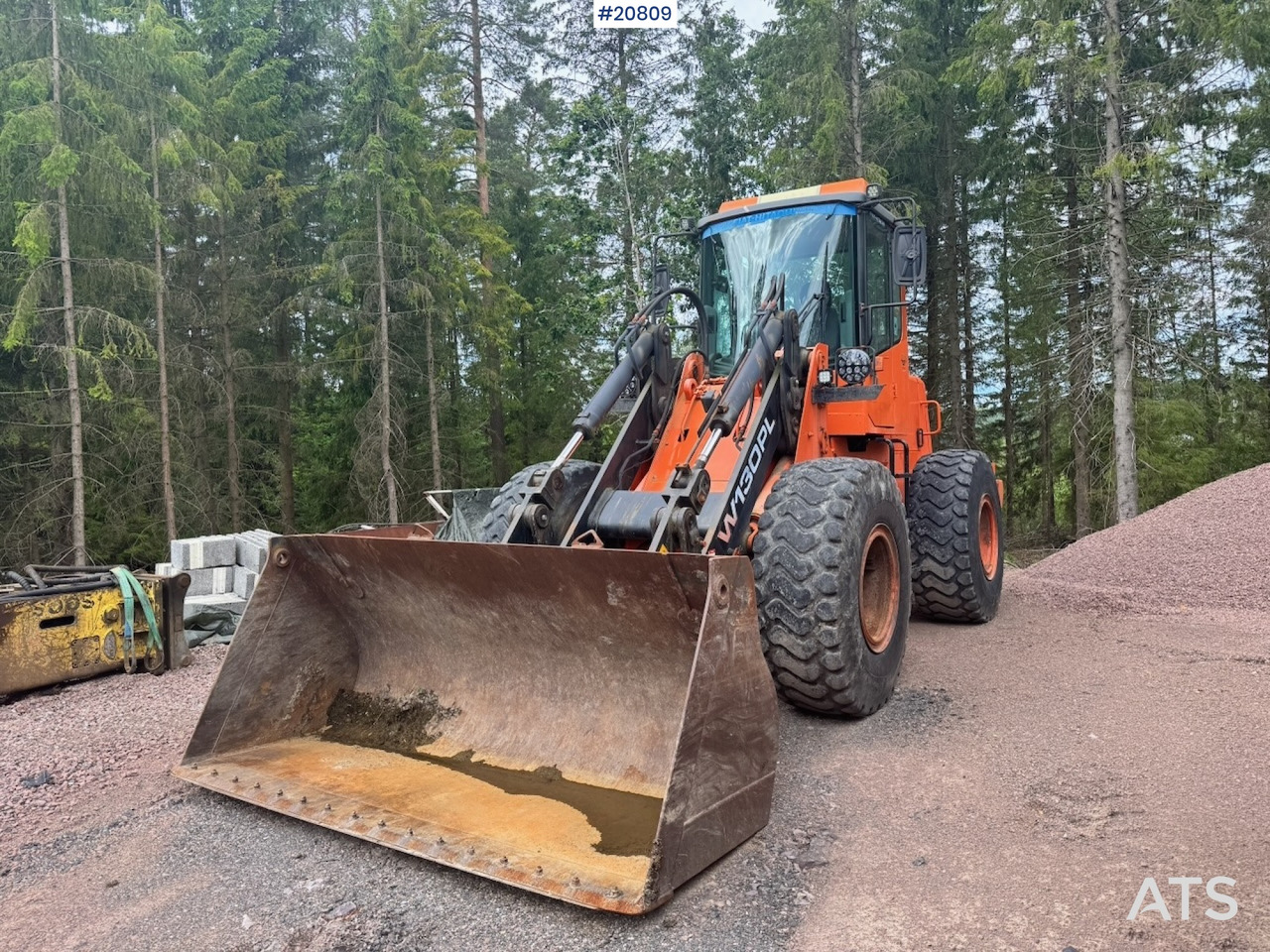 Fiat Hitachi W130PL - اللودر بعجل: صور 1 Fiat Hitachi W130PL - اللودر بعجل: صور 1