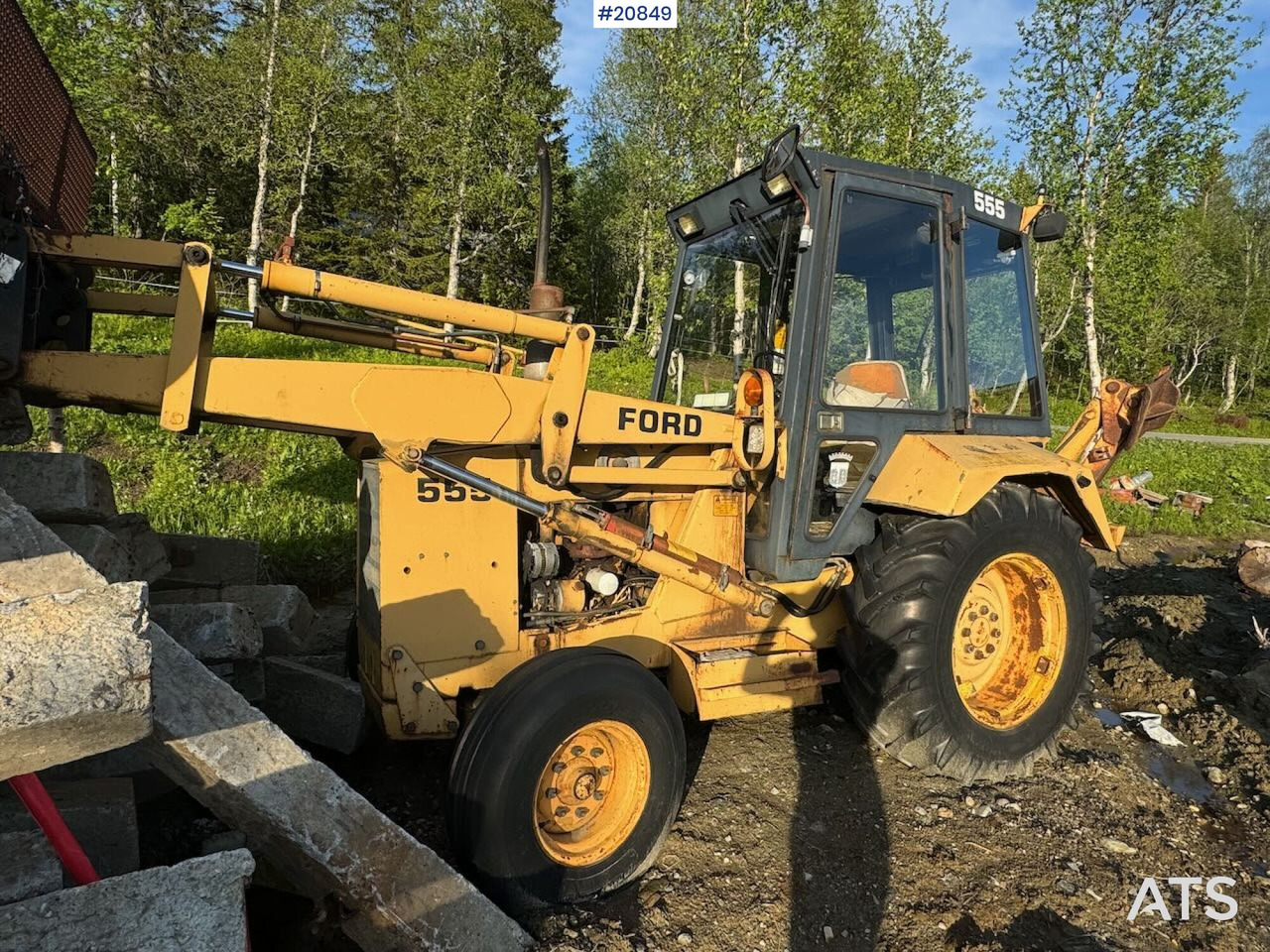 Ford 555 Traktorgraver m/ 2 frontskuffer og 2 graveskuffer - حفار متعدد الاستخدام: صور 2 Ford 555 Traktorgraver m/ 2 frontskuffer og 2 graveskuffer - حفار متعدد الاستخدام: صور 2