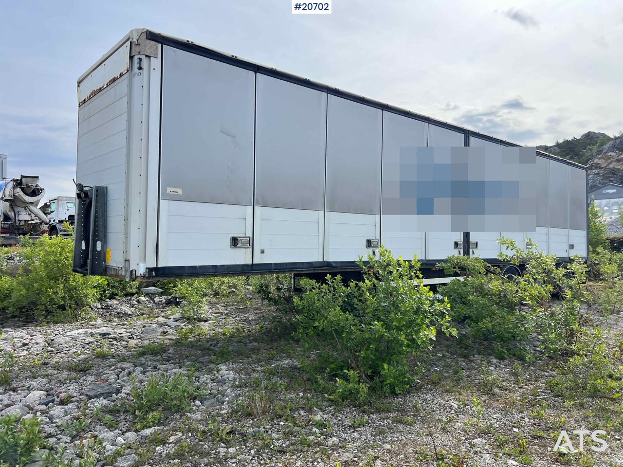 HRD 3 akslet kapelltralle rep.objekt m/ full sideåpning - بصندوق مغلق نصف مقطورة: صور 2 HRD 3 akslet kapelltralle rep.objekt m/ full sideåpning - بصندوق مغلق نصف مقطورة: صور 2