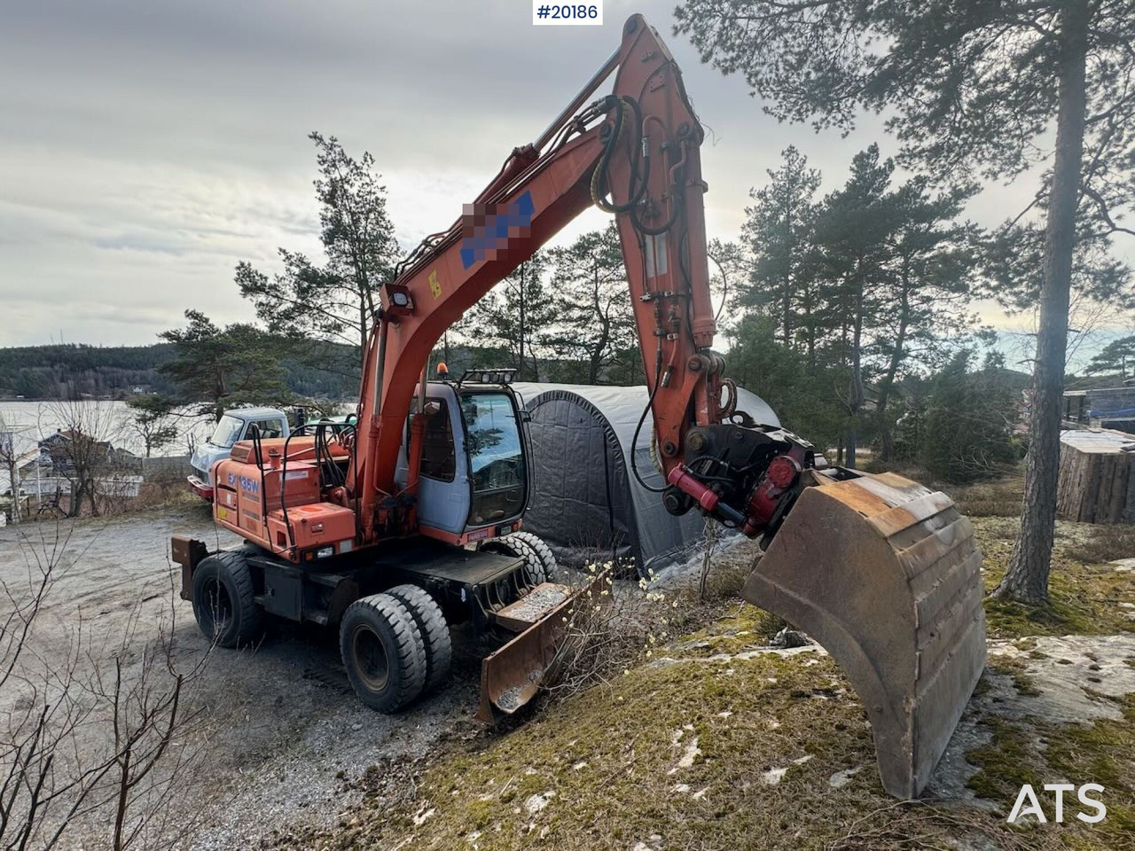 Hitachi EX135W - حفارة: صور 3 Hitachi EX135W - حفارة: صور 3
