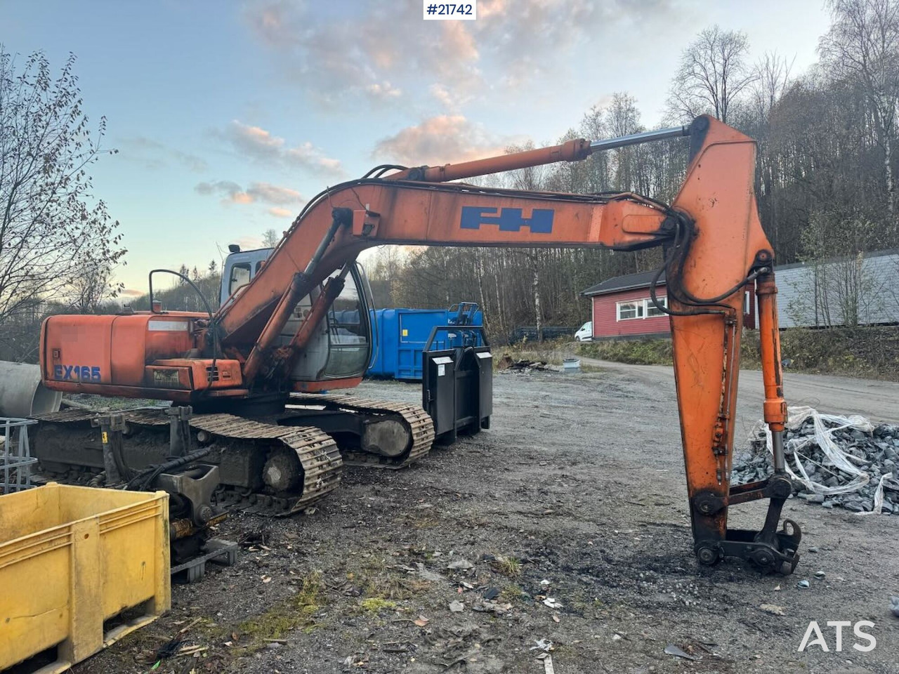 Hitachi EX165 - حفارات زحافة: صور 2 Hitachi EX165 - حفارات زحافة: صور 2