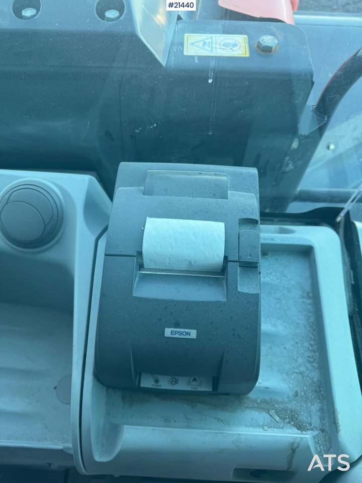 اللودر بعجل Hitachi ZW310: صور 35 اللودر بعجل Hitachi ZW310: صور 35