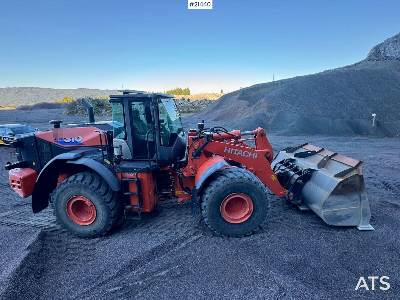اللودر بعجل Hitachi ZW310: صور 7 اللودر بعجل Hitachi ZW310: صور 7