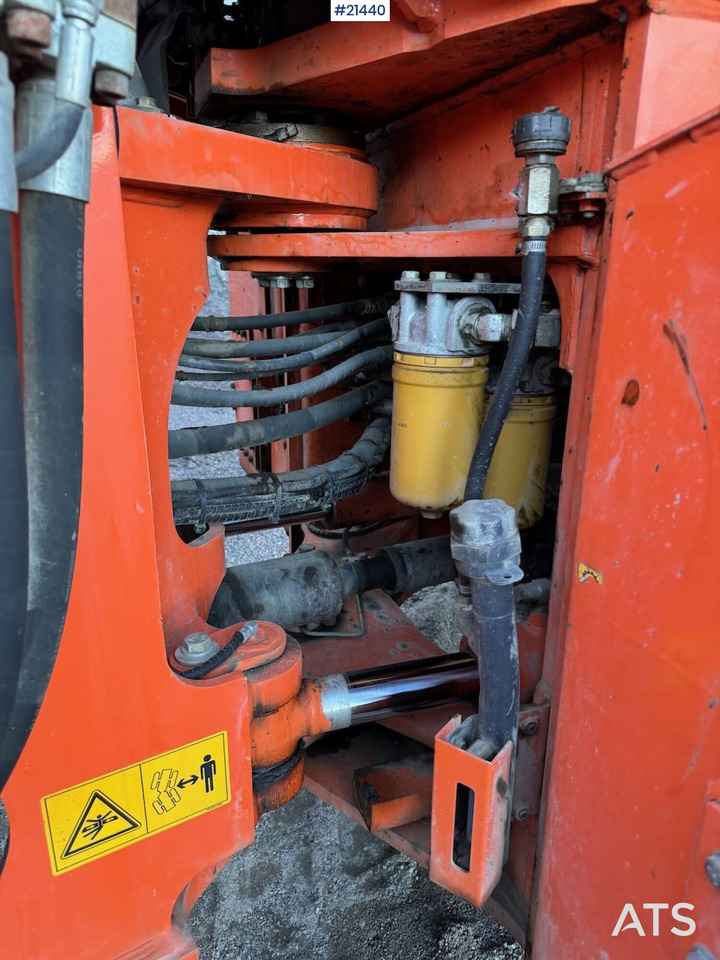 اللودر بعجل Hitachi ZW310: صور 13 اللودر بعجل Hitachi ZW310: صور 13