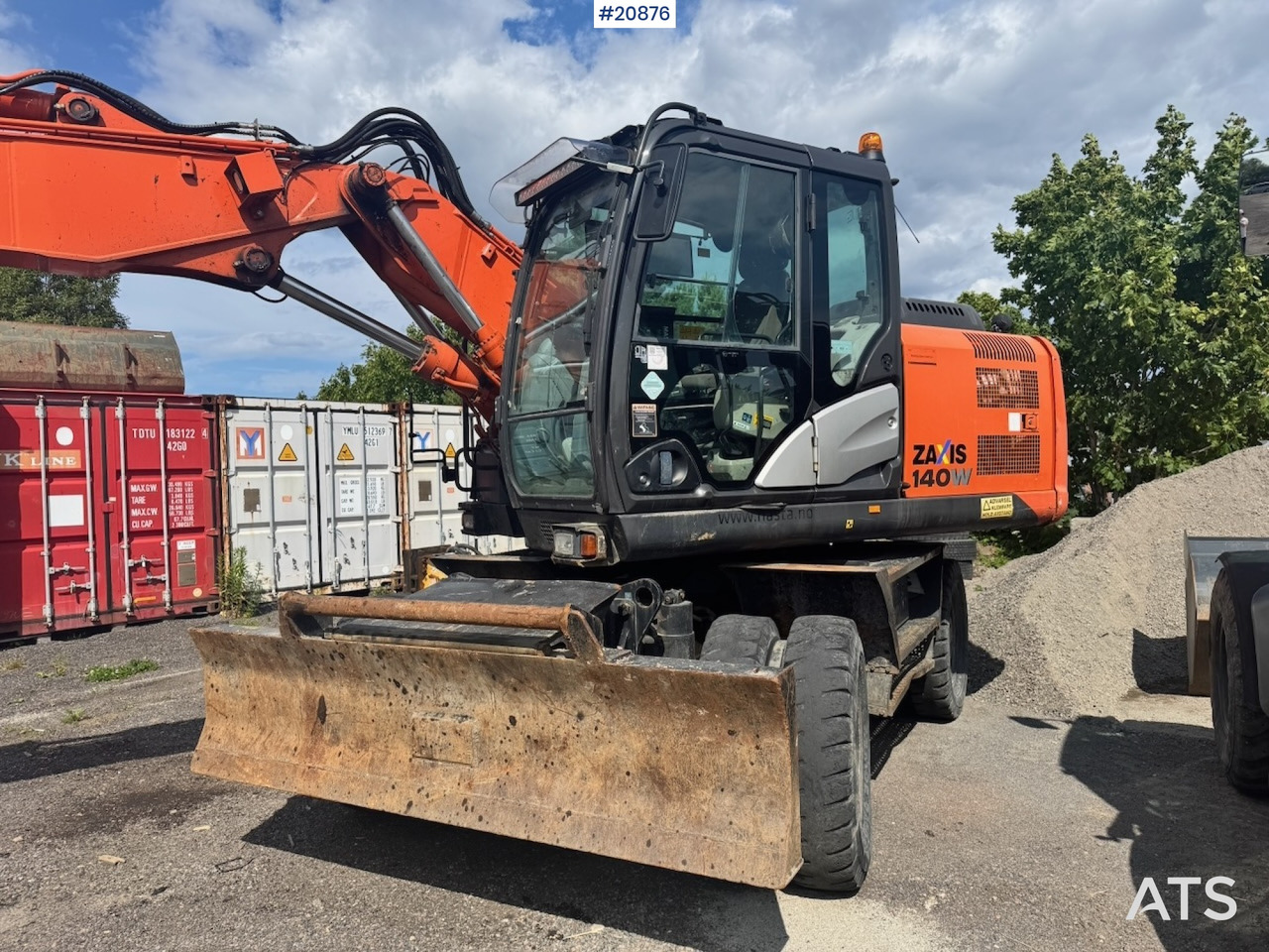 Hitachi ZX140W-5B - حفارة على عجلات: صور 3 Hitachi ZX140W-5B - حفارة على عجلات: صور 3