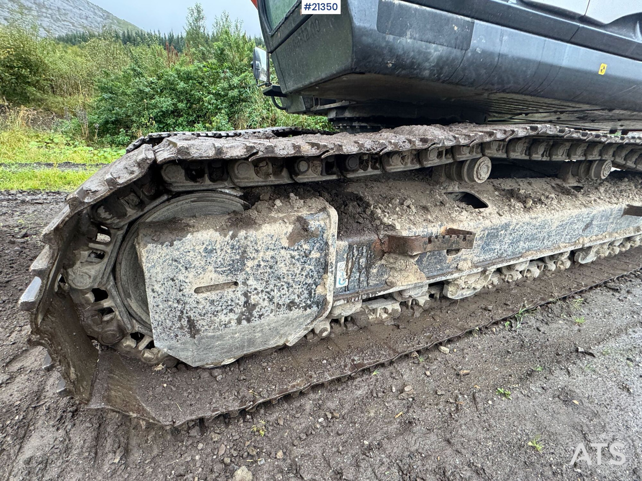 حفارة Hitachi ZX210LC: صور 18