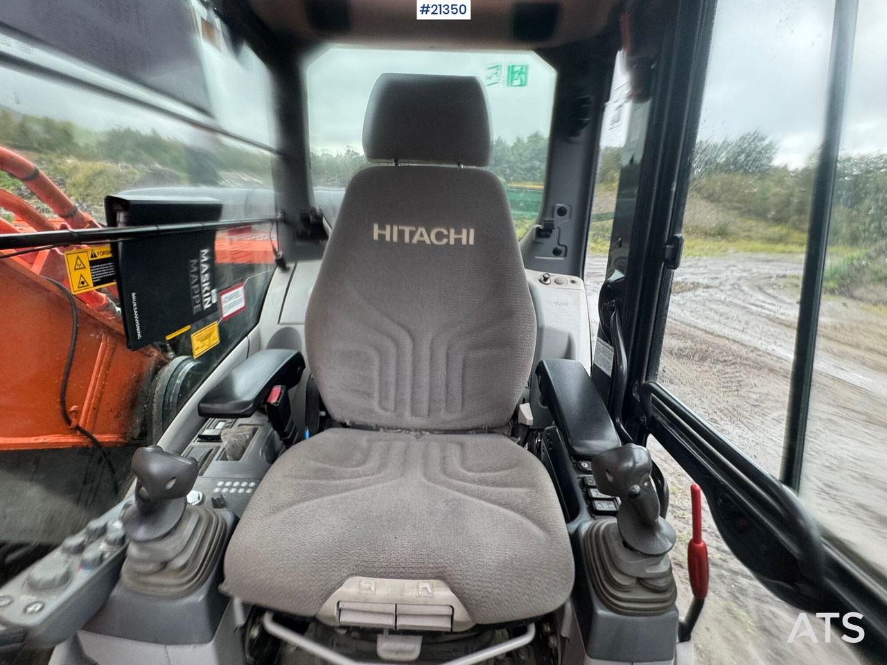 حفارة Hitachi ZX210LC: صور 27