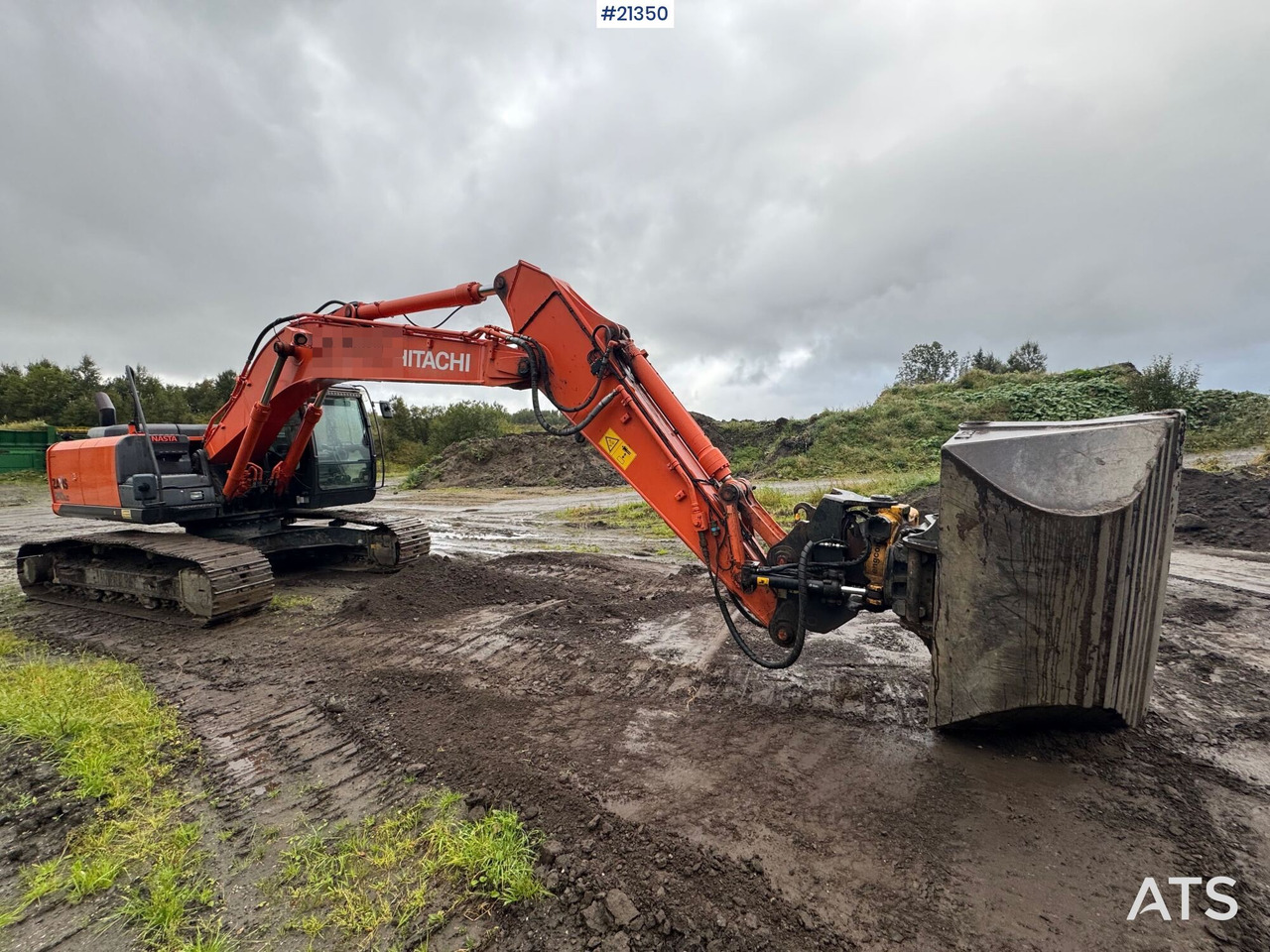 حفارة Hitachi ZX210LC: صور 11
