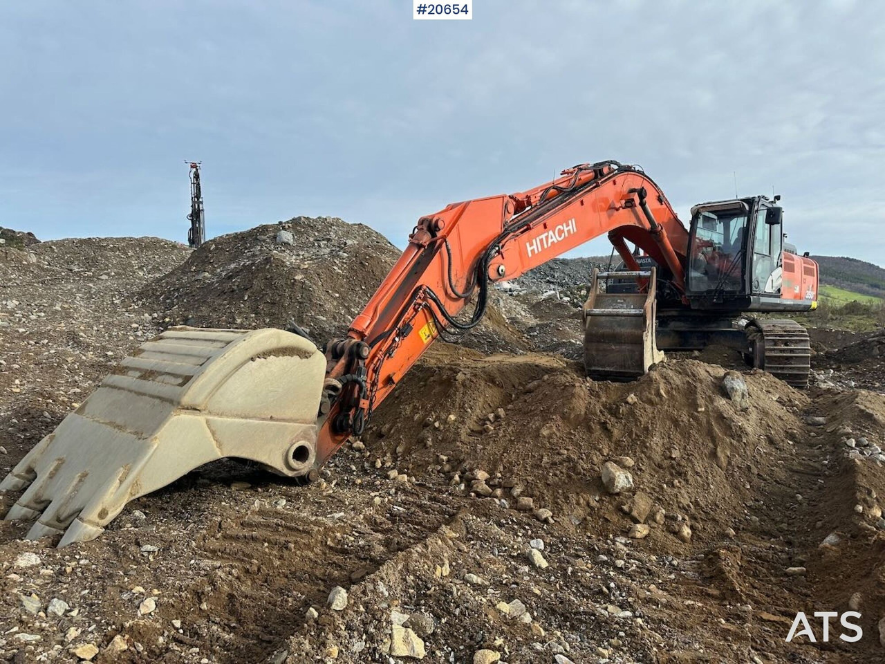 Hitachi ZX350LC-6 - حفارة: صور 1 Hitachi ZX350LC-6 - حفارة: صور 1