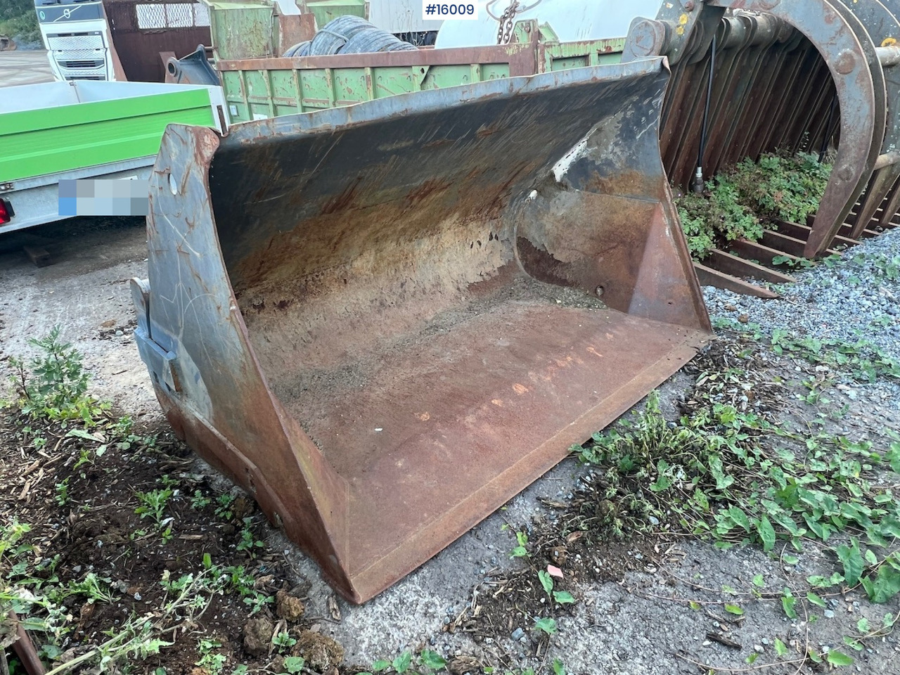 Hjullasterskuffe m/ liten BM feste - بكت شيول - آلات البناء: صور 1 Hjullasterskuffe m/ liten BM feste - بكت شيول - آلات البناء: صور 1