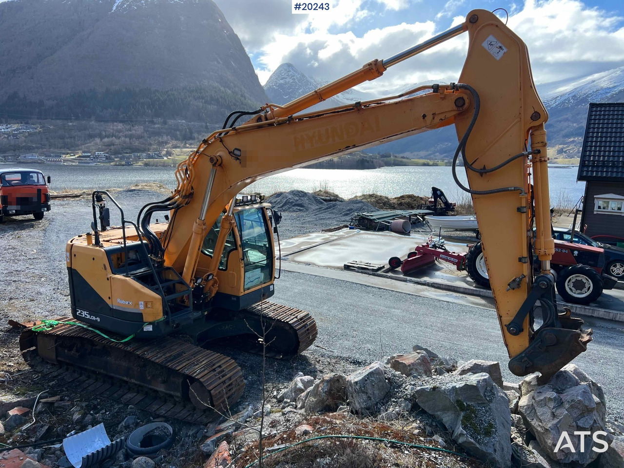 Hyundai Robex 235LCR-9 m/ Graveskuffe og gps - حفارة: صور 1 Hyundai Robex 235LCR-9 m/ Graveskuffe og gps - حفارة: صور 1