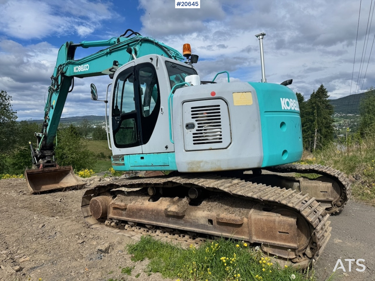 Kobelco SK235SR - حفارة: صور 3 Kobelco SK235SR - حفارة: صور 3