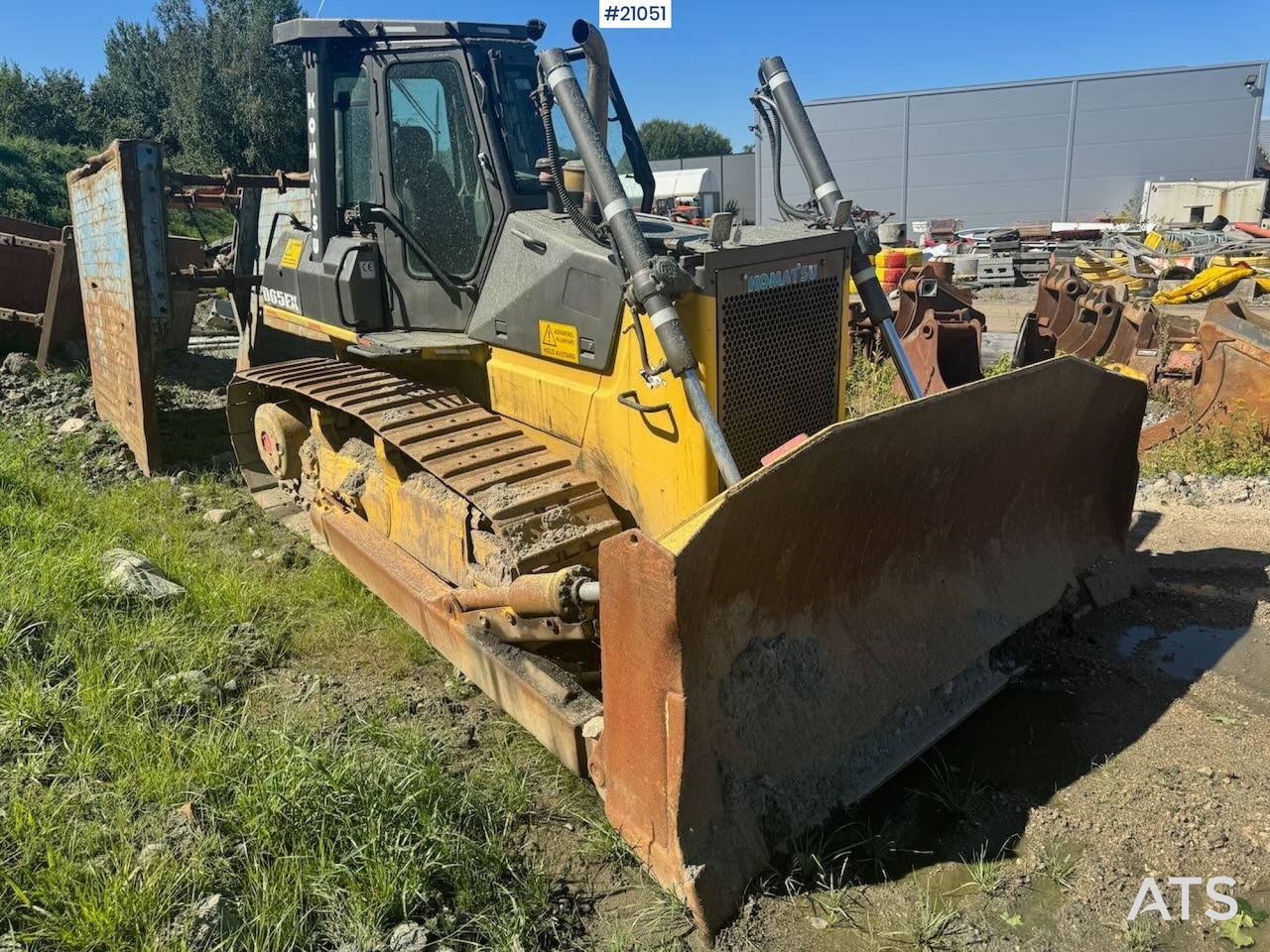 Komatsu D65EX - بلدوزر: صور 4 Komatsu D65EX - بلدوزر: صور 4