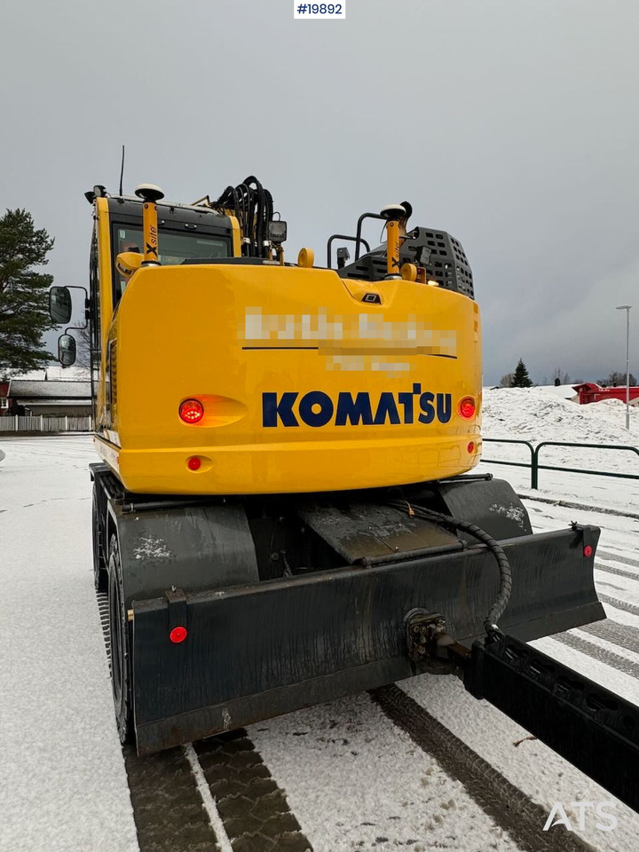 Komatsu PW148-11 - حفارة على عجلات: صور 4 Komatsu PW148-11 - حفارة على عجلات: صور 4