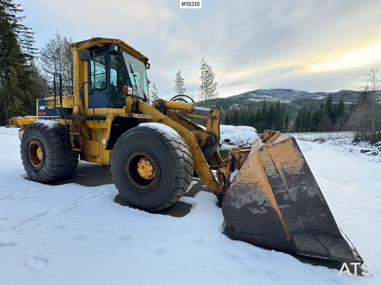 Komatsu WA 380 - اللودر بعجل: صور 1 Komatsu WA 380 - اللودر بعجل: صور 1
