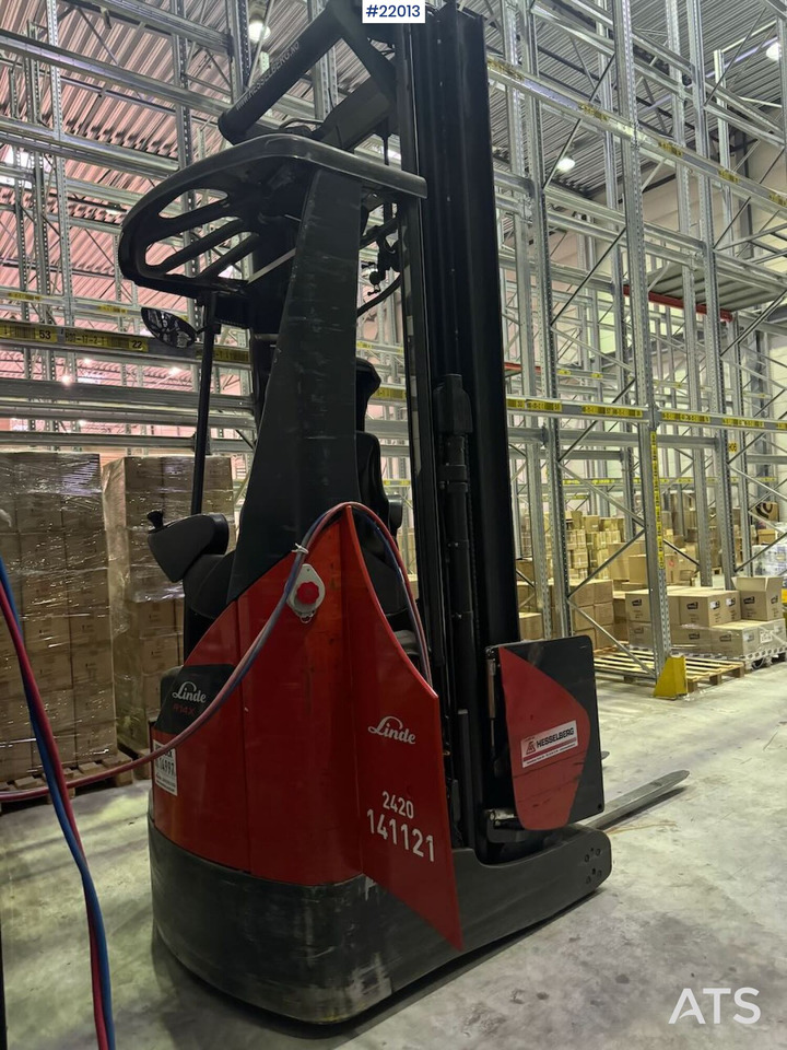 Linde R14X-03 Reach Truck - رافعة شوكية كهربائية: صور 4 Linde R14X-03 Reach Truck - رافعة شوكية كهربائية: صور 4