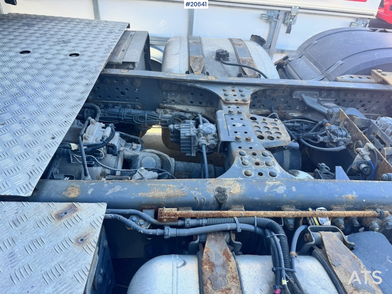 شاحنة جرار Mercedes 2551: صور 7