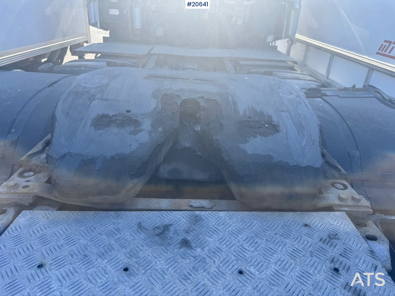 شاحنة جرار Mercedes 2551: صور 9