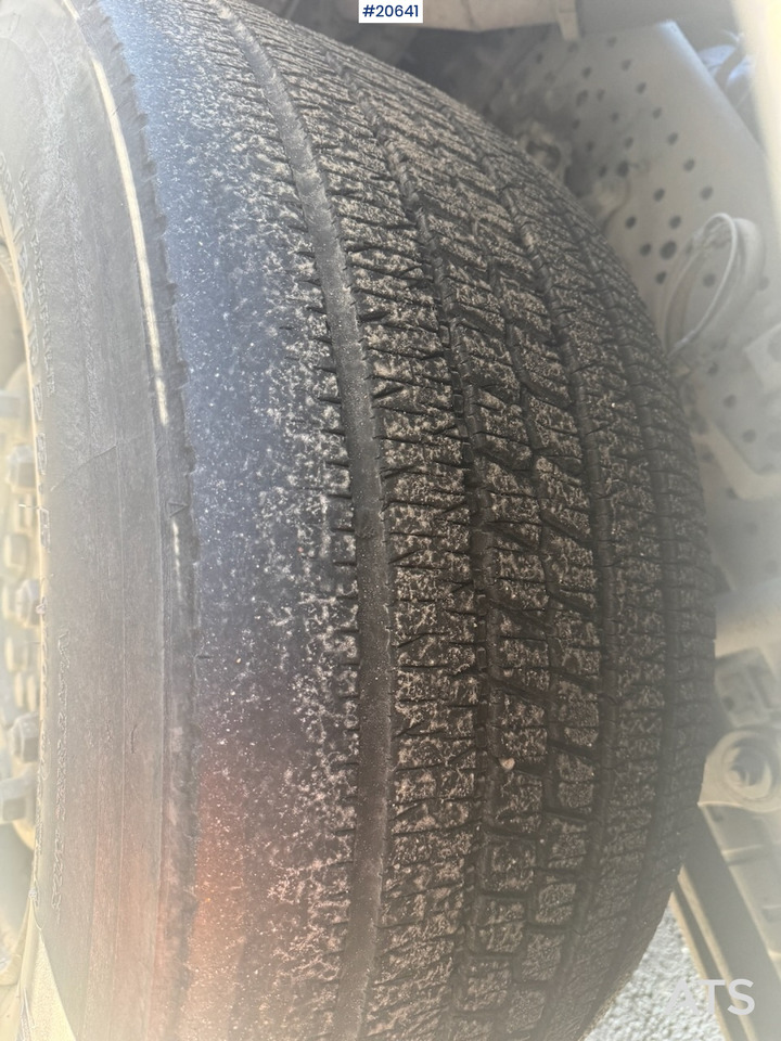 شاحنة جرار Mercedes 2551: صور 13