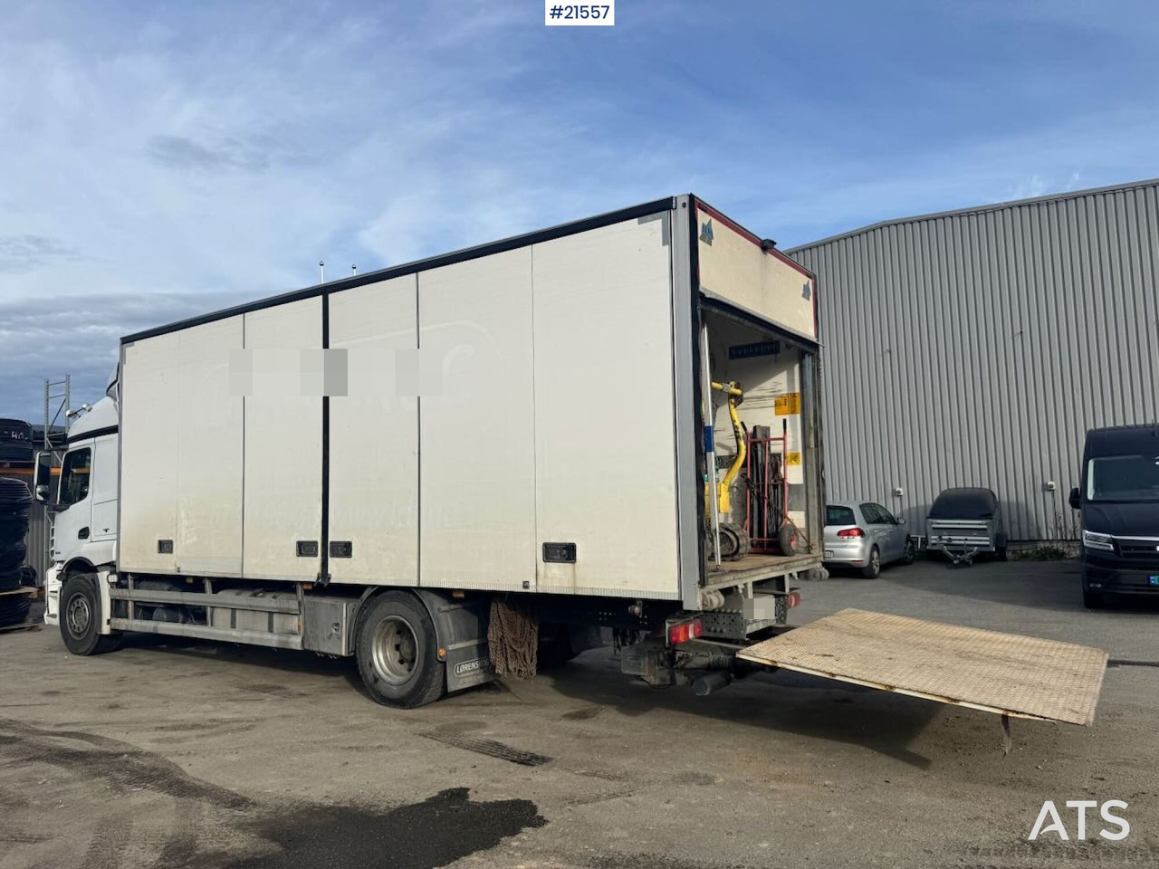 Mercedes Actros 1832 - بصندوق مغلق شاحنة: صور 4 Mercedes Actros 1832 - بصندوق مغلق شاحنة: صور 4