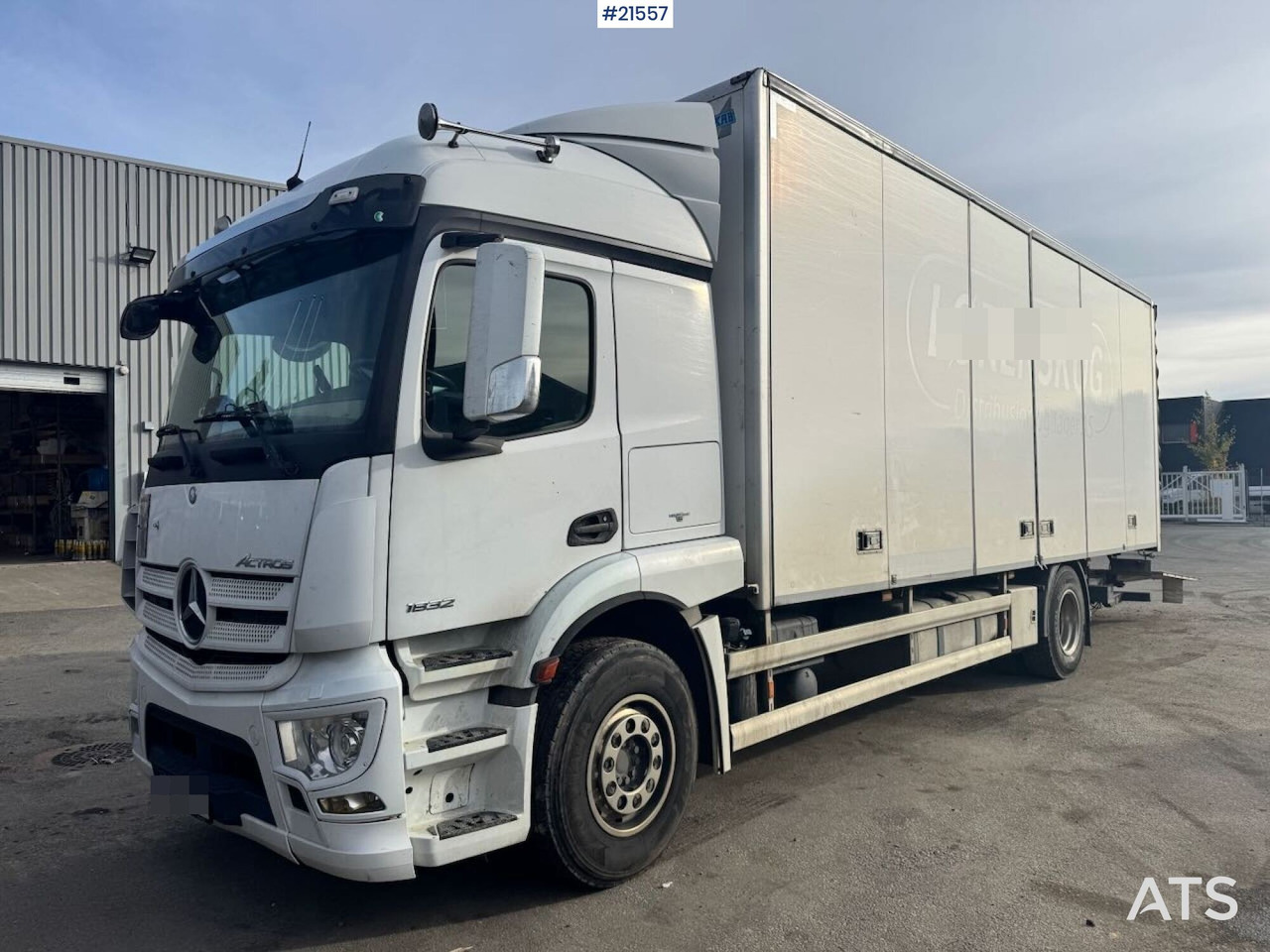 Mercedes Actros 1832 - بصندوق مغلق شاحنة: صور 2 Mercedes Actros 1832 - بصندوق مغلق شاحنة: صور 2