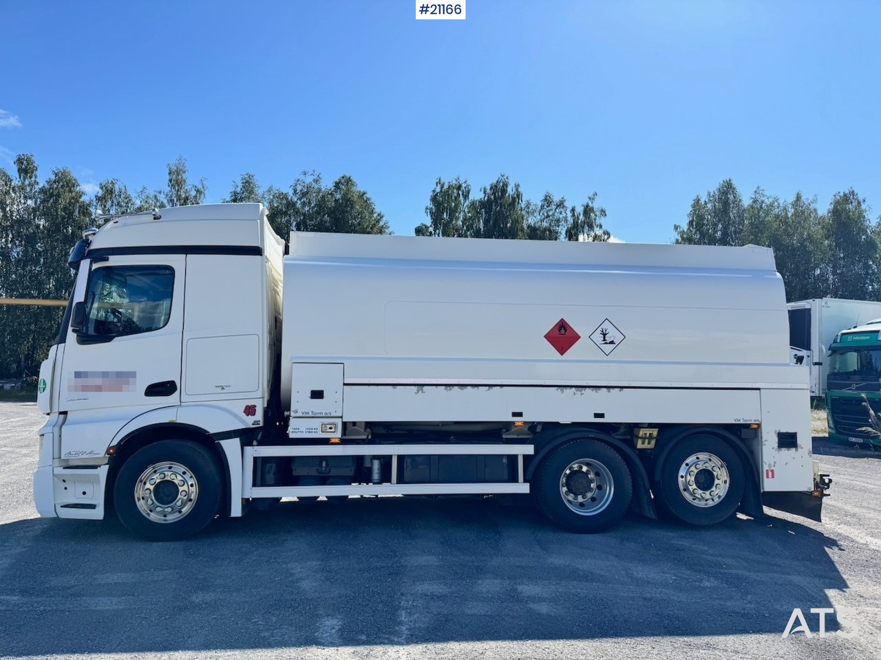 Mercedes Actros 2553 - شاحنة صهريج: صور 3 Mercedes Actros 2553 - شاحنة صهريج: صور 3