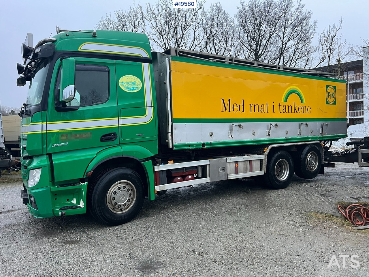 Mercedes Actros - شاحنة صهريج: صور 1 Mercedes Actros - شاحنة صهريج: صور 1