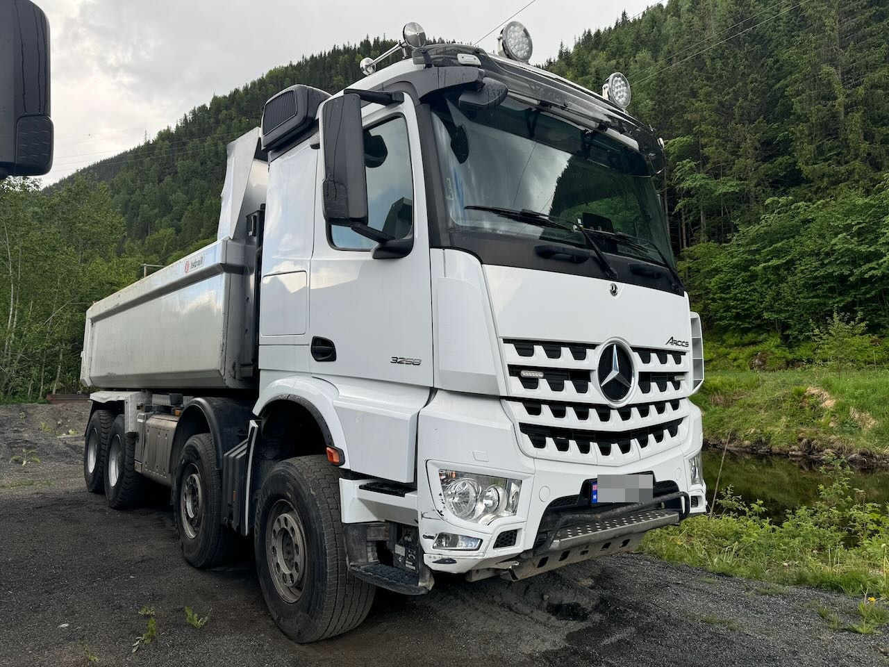Mercedes Arocs 3258 - قلابات: صور 1 Mercedes Arocs 3258 - قلابات: صور 1