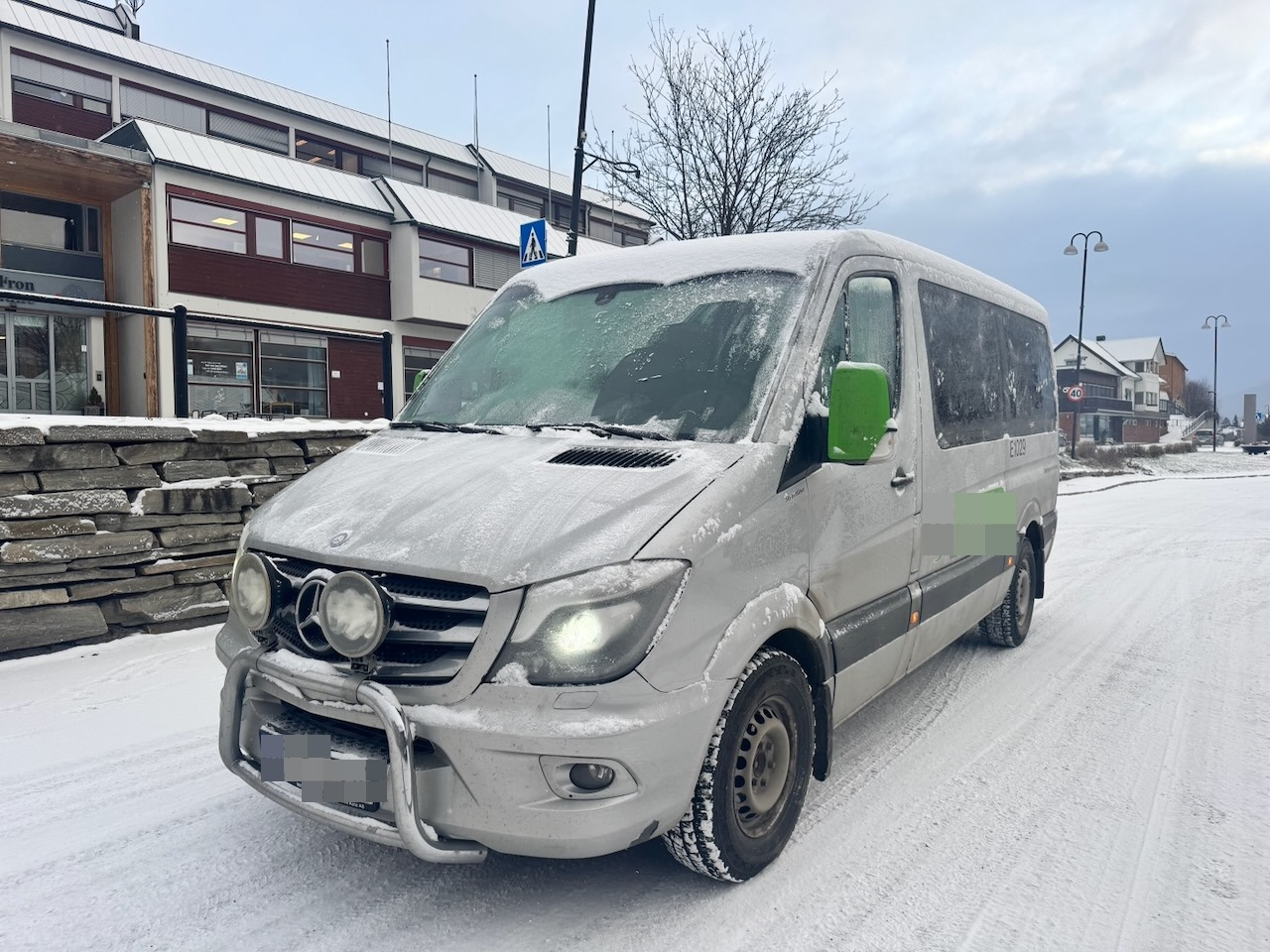 Mercedes Sprinter 316 Minibuss. 9 seter og Rullestolrampe. SE VIDEO - صغيرة, ميكروباص: صور 2 Mercedes Sprinter 316 Minibuss. 9 seter og Rullestolrampe. SE VIDEO - صغيرة, ميكروباص: صور 2
