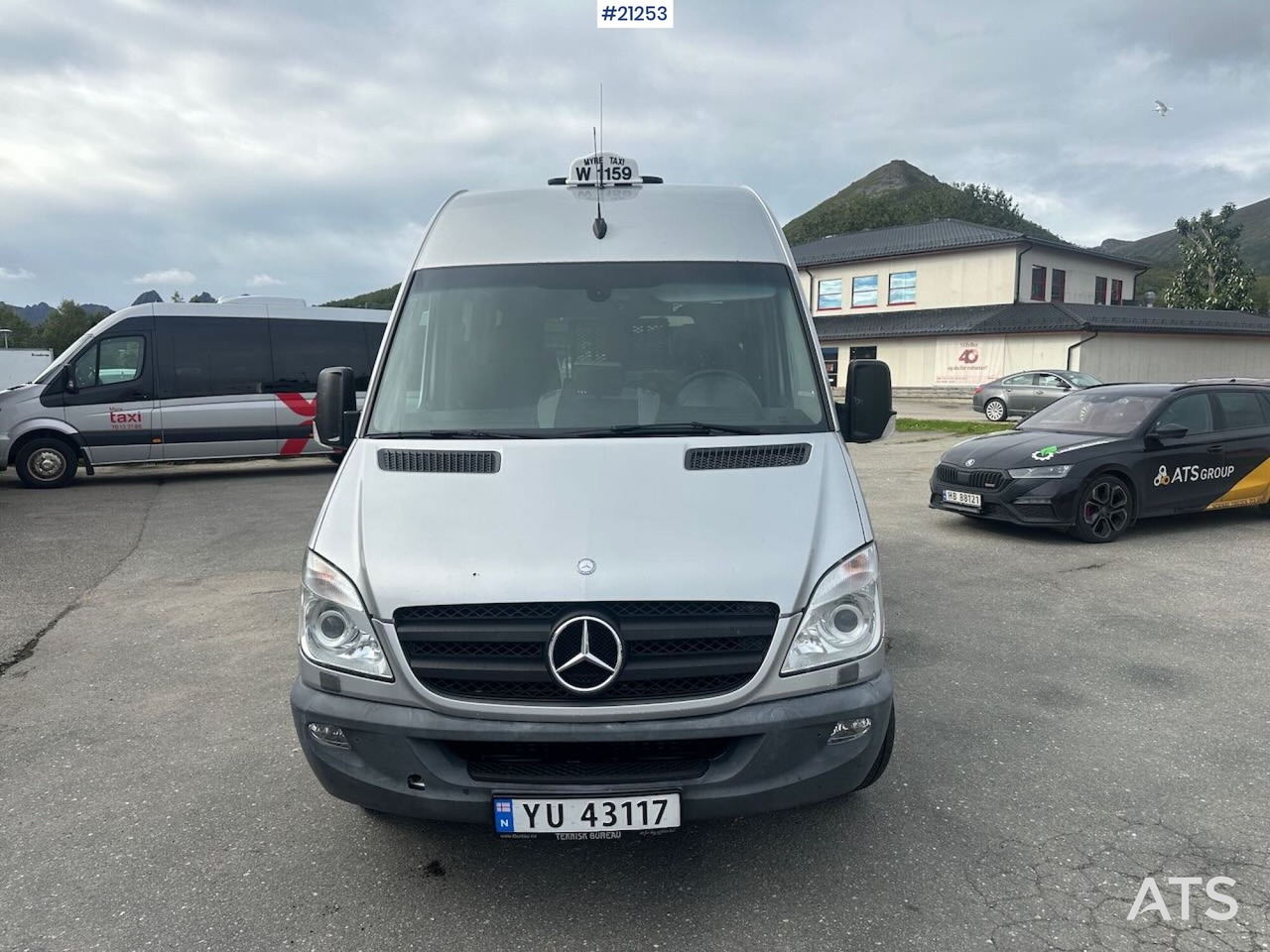 صغيرة, ميكروباص Mercedes Sprinter: صور 9