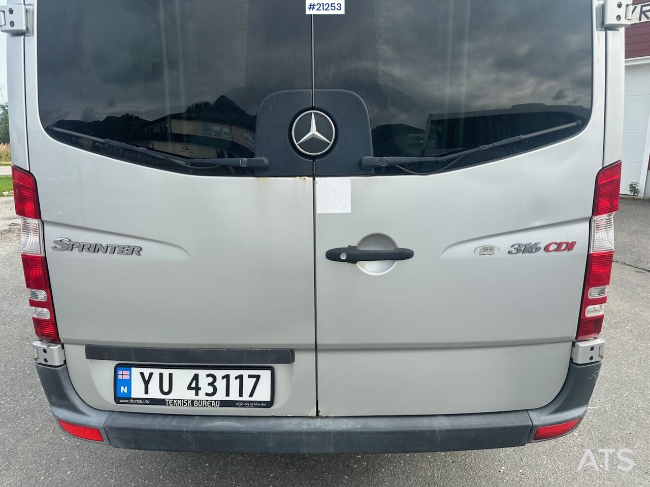 صغيرة, ميكروباص Mercedes Sprinter: صور 14