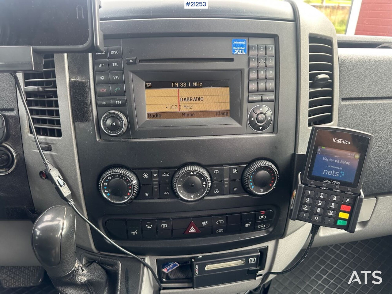 صغيرة, ميكروباص Mercedes Sprinter: صور 28