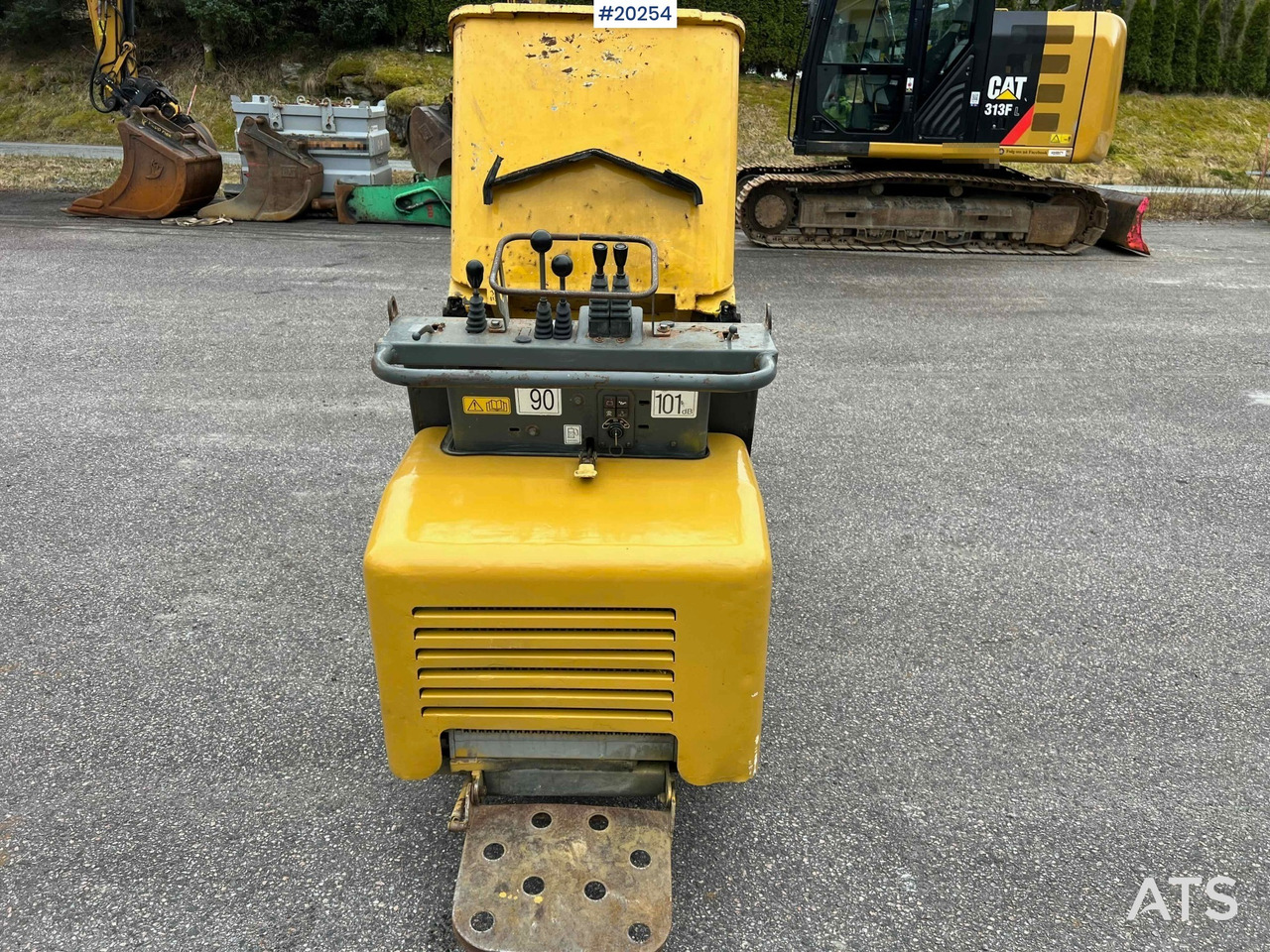 قلابة شاحنة Messersi THC R16D12: صور 18 قلابة شاحنة Messersi THC R16D12: صور 18