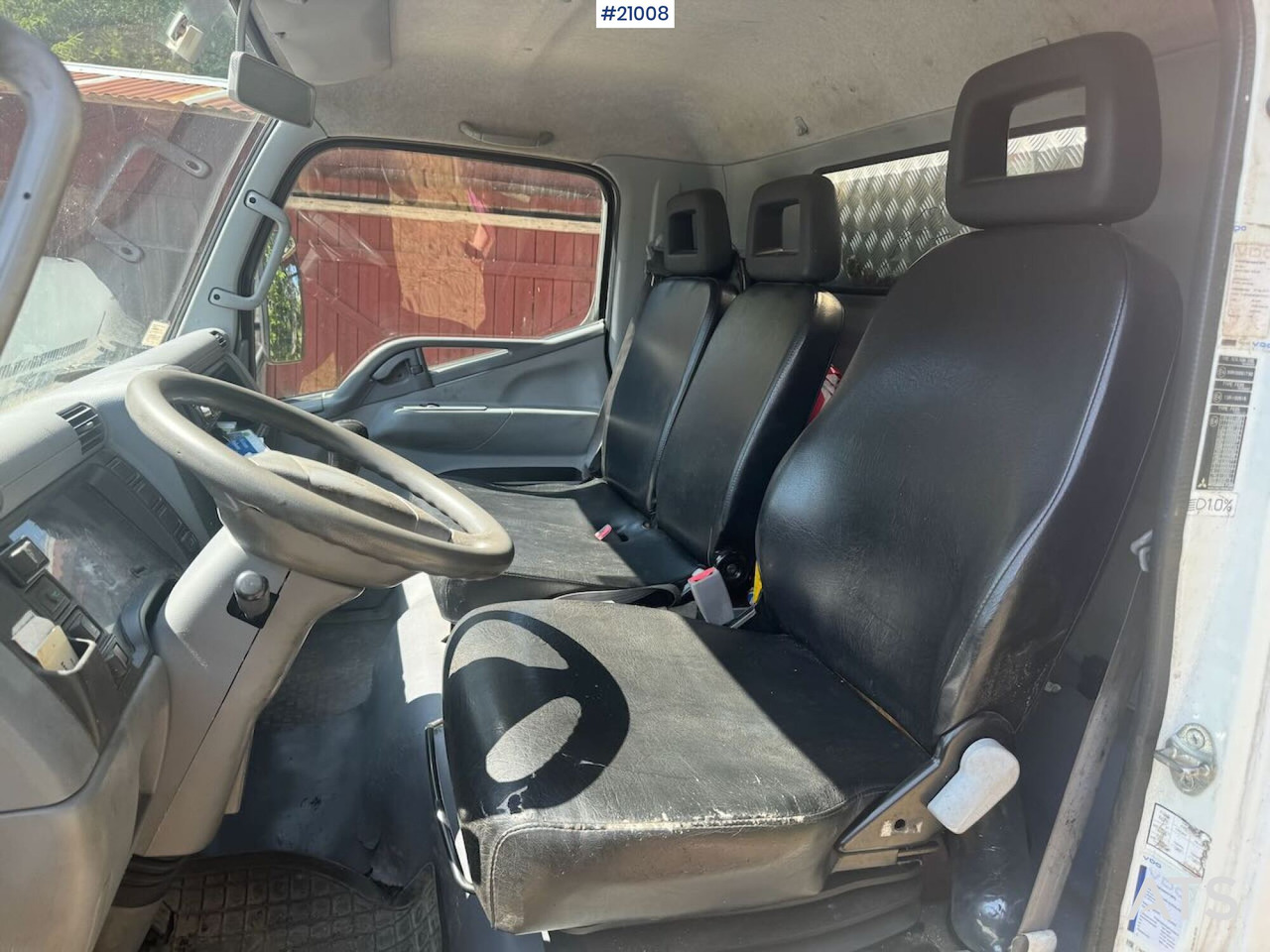 شاحنات مسطحة Mitsubishi Fuso Canter: صور 13