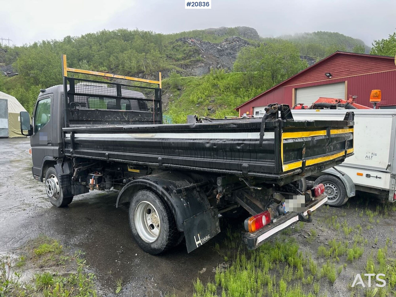 Mitsubishi Fuso - شاحنات مسطحة: صور 3 Mitsubishi Fuso - شاحنات مسطحة: صور 3