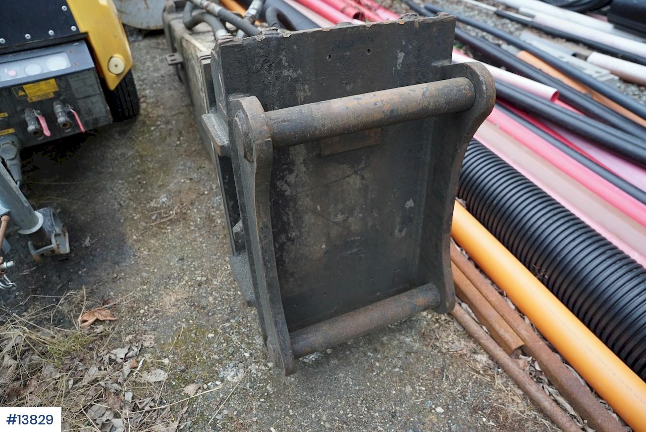 Pigghammer Pigghammer med 70 feste - مطرقة هيدروليكية: صور 2 Pigghammer Pigghammer med 70 feste - مطرقة هيدروليكية: صور 2