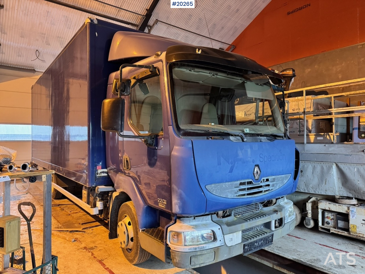 Renault midlum 220.08 - بصندوق مغلق شاحنة: صور 1 Renault midlum 220.08 - بصندوق مغلق شاحنة: صور 1