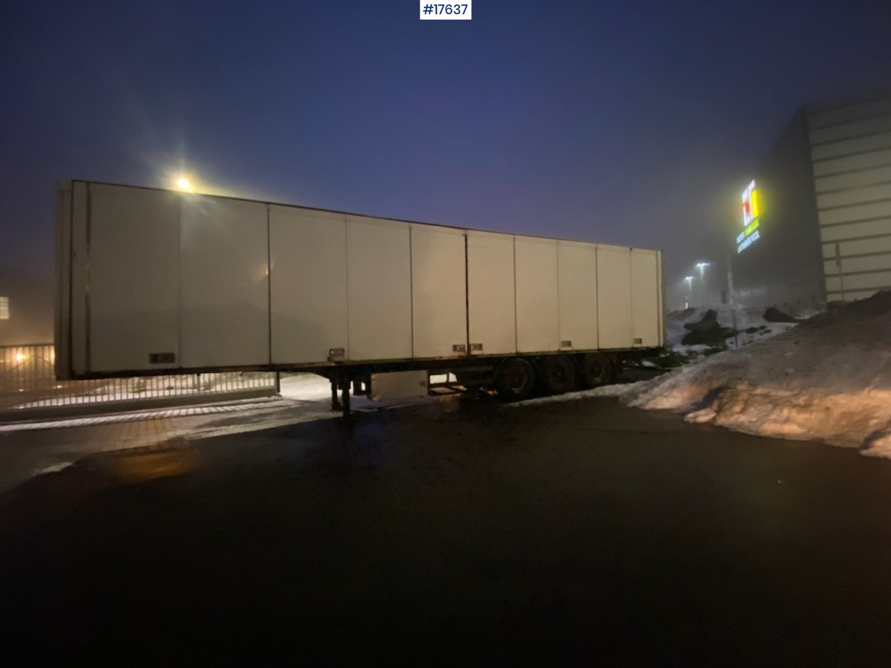 Schmitz Cargobull - بصندوق مغلق نصف مقطورة: صور 1 Schmitz Cargobull - بصندوق مغلق نصف مقطورة: صور 1