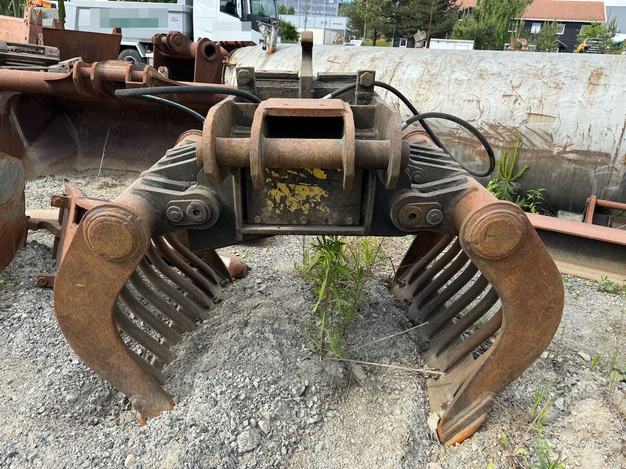 Tømmerklo m/ B20 feste - مخلبي - آلات البناء: صور 1 Tømmerklo m/ B20 feste - مخلبي - آلات البناء: صور 1