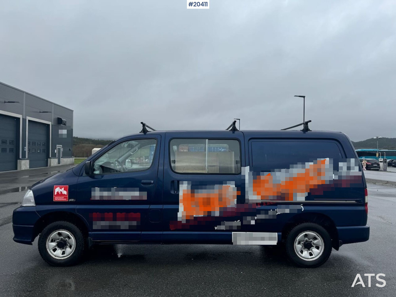 فان Toyota Hiace: صور 1