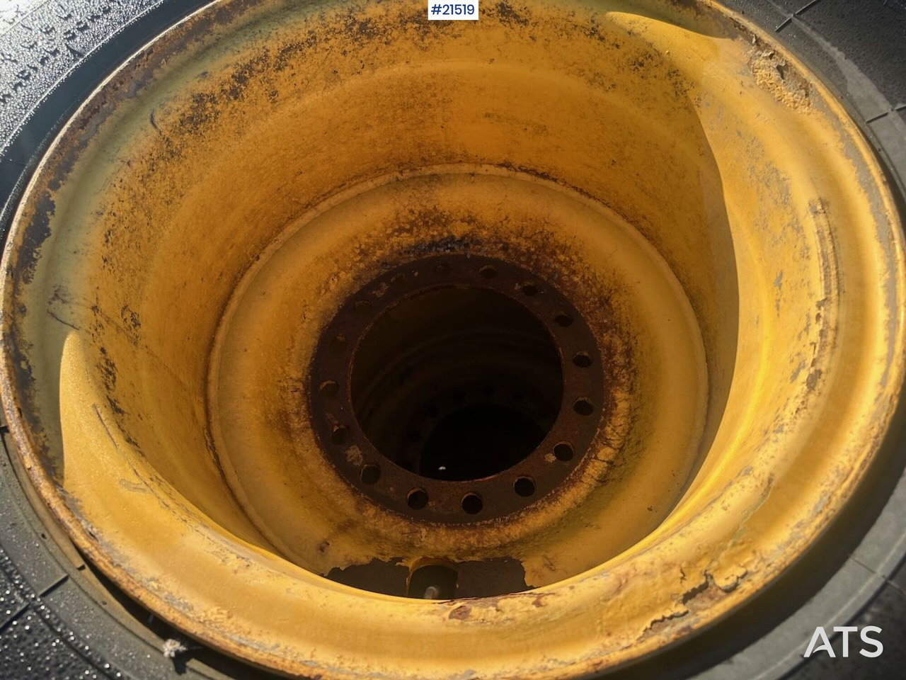 Triangle hjullaster dekk på felg til Volvo L110 hjullaster - الإطارات - آلات البناء: صور 5 Triangle hjullaster dekk på felg til Volvo L110 hjullaster - الإطارات - آلات البناء: صور 5