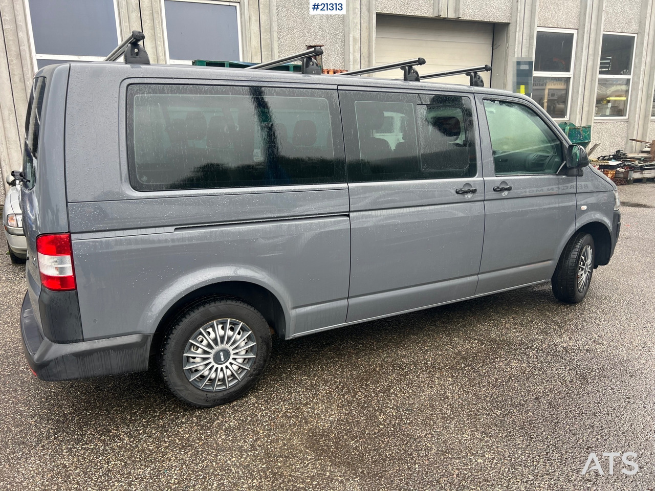 Volkswagen kombi 9 seter - صغيرة, ميكروباص: صور 3 Volkswagen kombi 9 seter - صغيرة, ميكروباص: صور 3