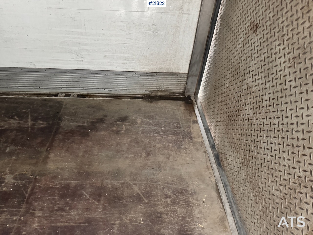 بصندوق مغلق شاحنة Volvo 2015 Volvo FH420 6x2 Skapbil. Eu-godkjent. SE VIDEO: صور 24