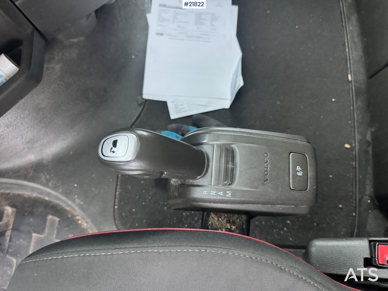 بصندوق مغلق شاحنة Volvo 2015 Volvo FH420 6x2 Skapbil. Eu-godkjent. SE VIDEO: صور 36