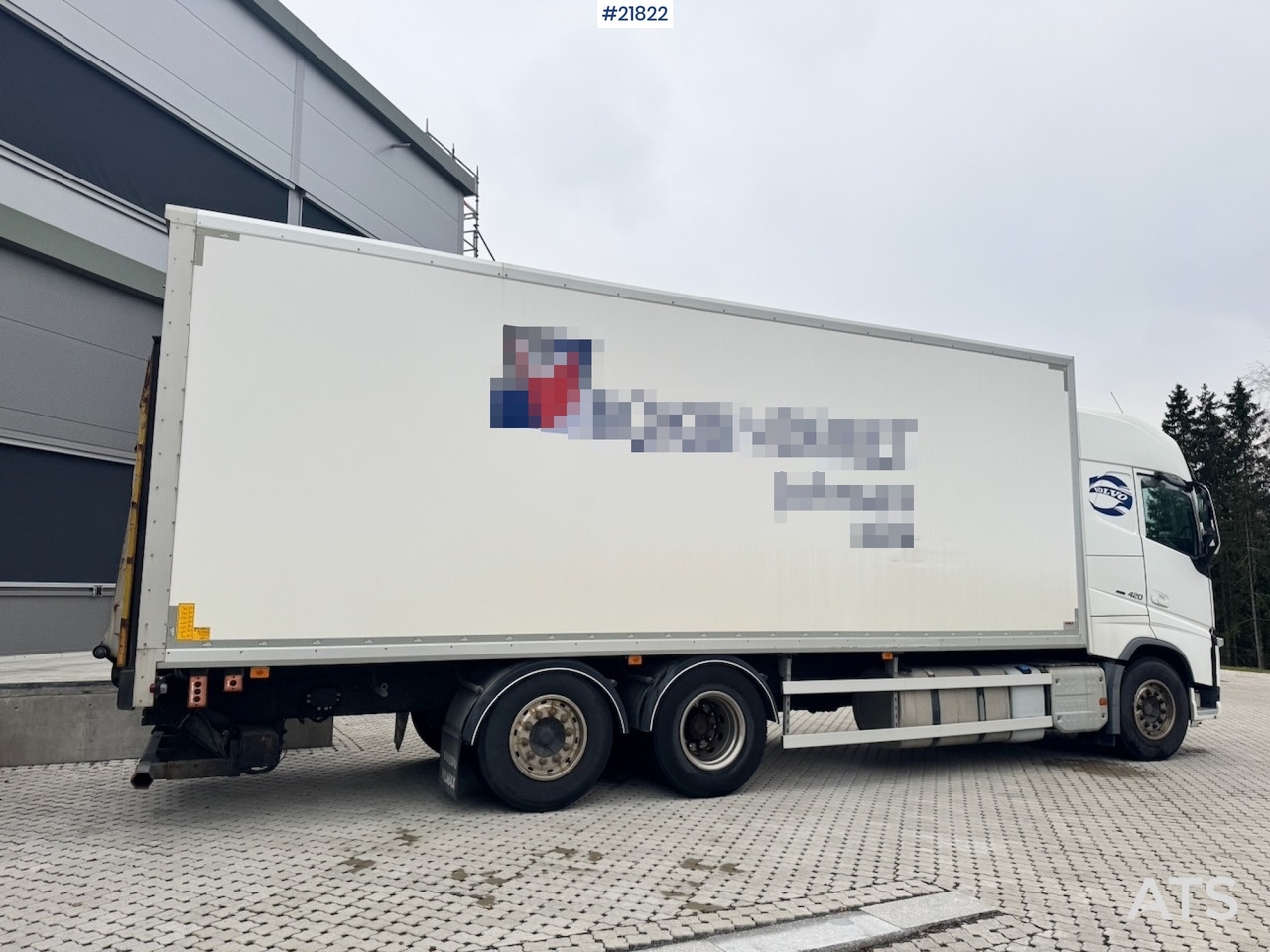 بصندوق مغلق شاحنة Volvo 2015 Volvo FH420 6x2 Skapbil. Eu-godkjent. SE VIDEO: صور 8