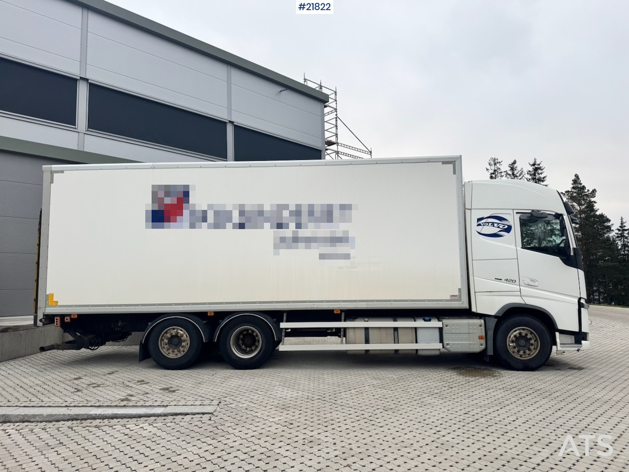 بصندوق مغلق شاحنة Volvo 2015 Volvo FH420 6x2 Skapbil. Eu-godkjent. SE VIDEO: صور 9