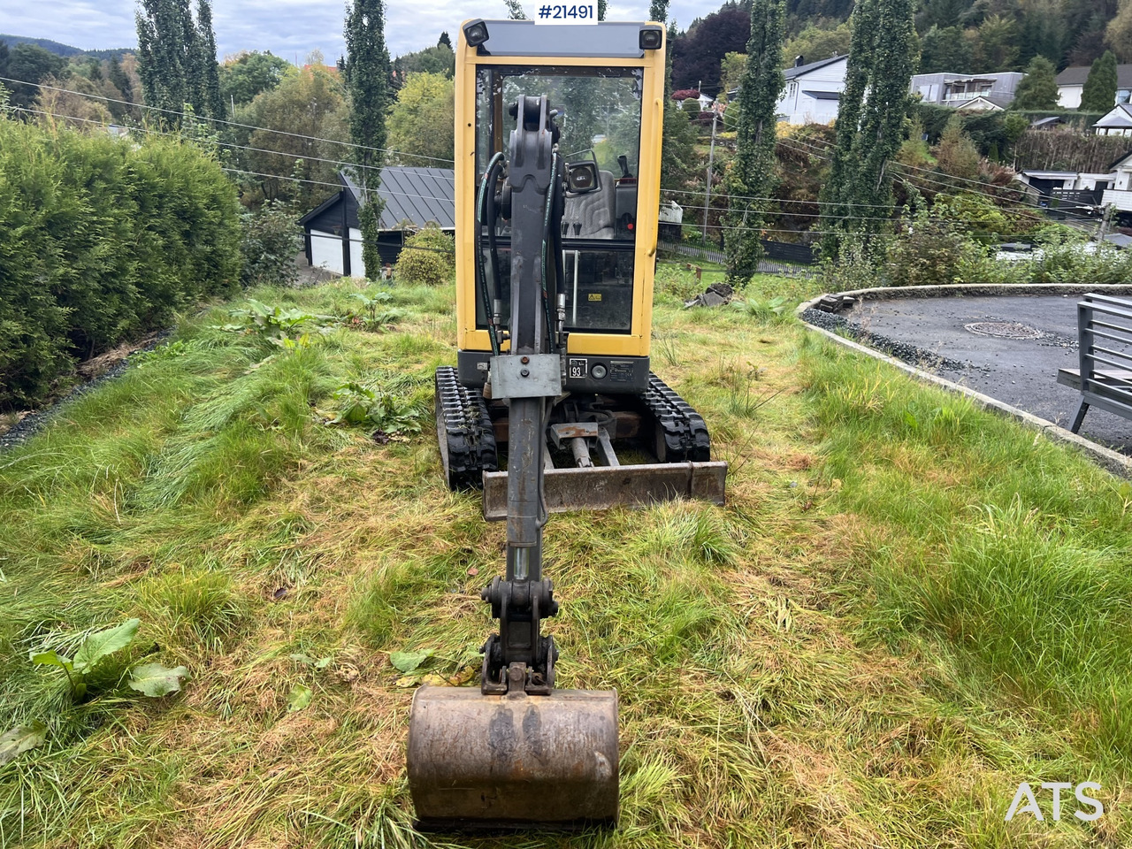 Volvo EC15B - حفارة مصغرة: صور 3 Volvo EC15B - حفارة مصغرة: صور 3