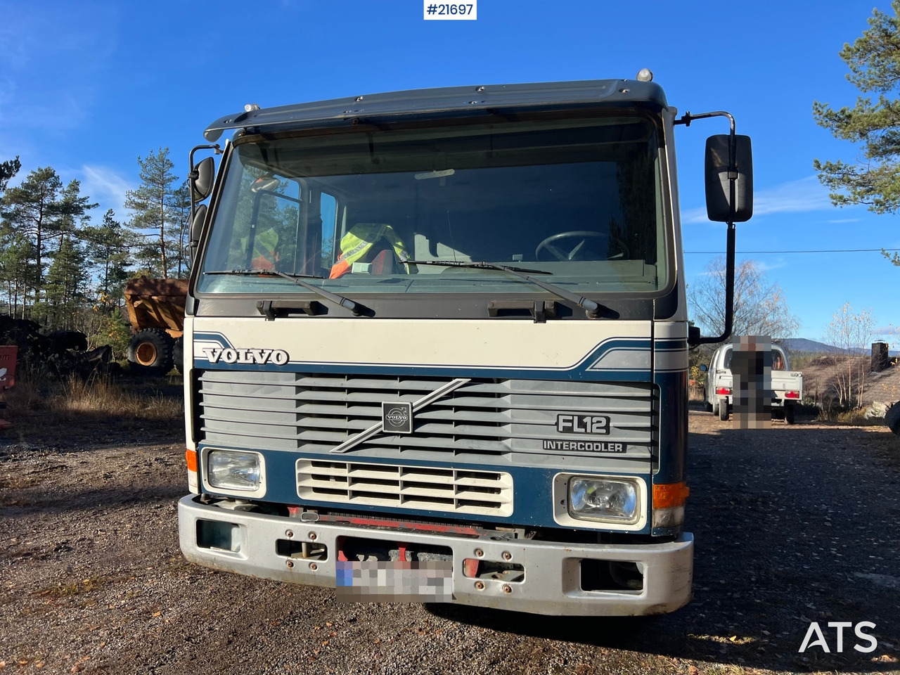 Volvo FH12 6x2 Tippbil - قلابات: صور 4 Volvo FH12 6x2 Tippbil - قلابات: صور 4